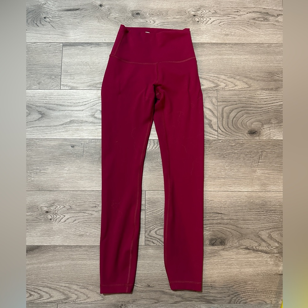 Lululemon Wunder Train High-Rise Running Tight 25" in Pomegranate Size 2
